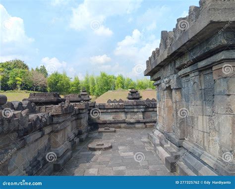  Sambisari Temple: Enigmatic Majesty in Stone and Whispers of Forgotten Rituals!